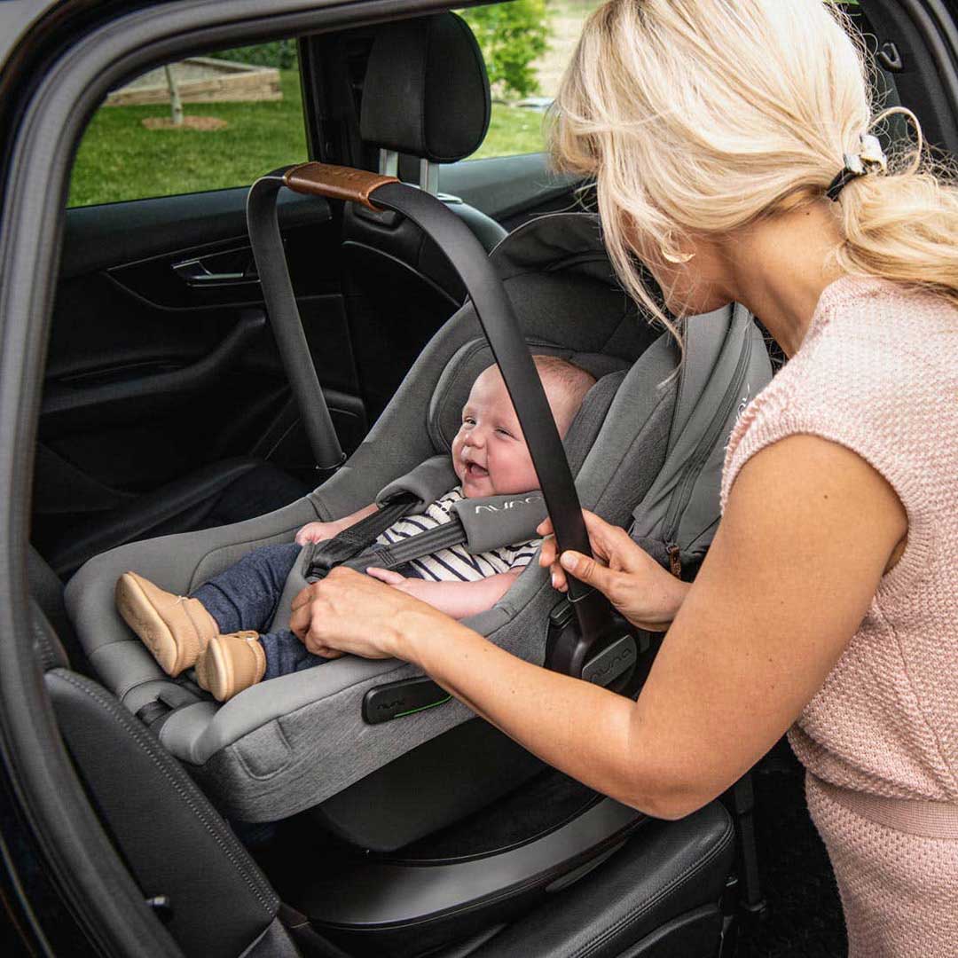 Nuna PIPA NEXT Car Seat + NEXT Rotation Base Bundle - Caviar