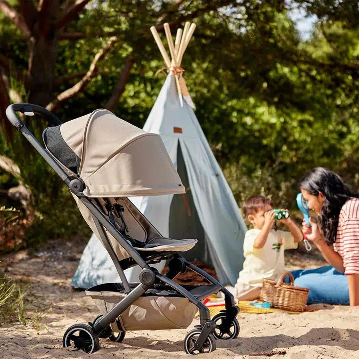 Six of The Best Travel Prams | Natural Baby Shower