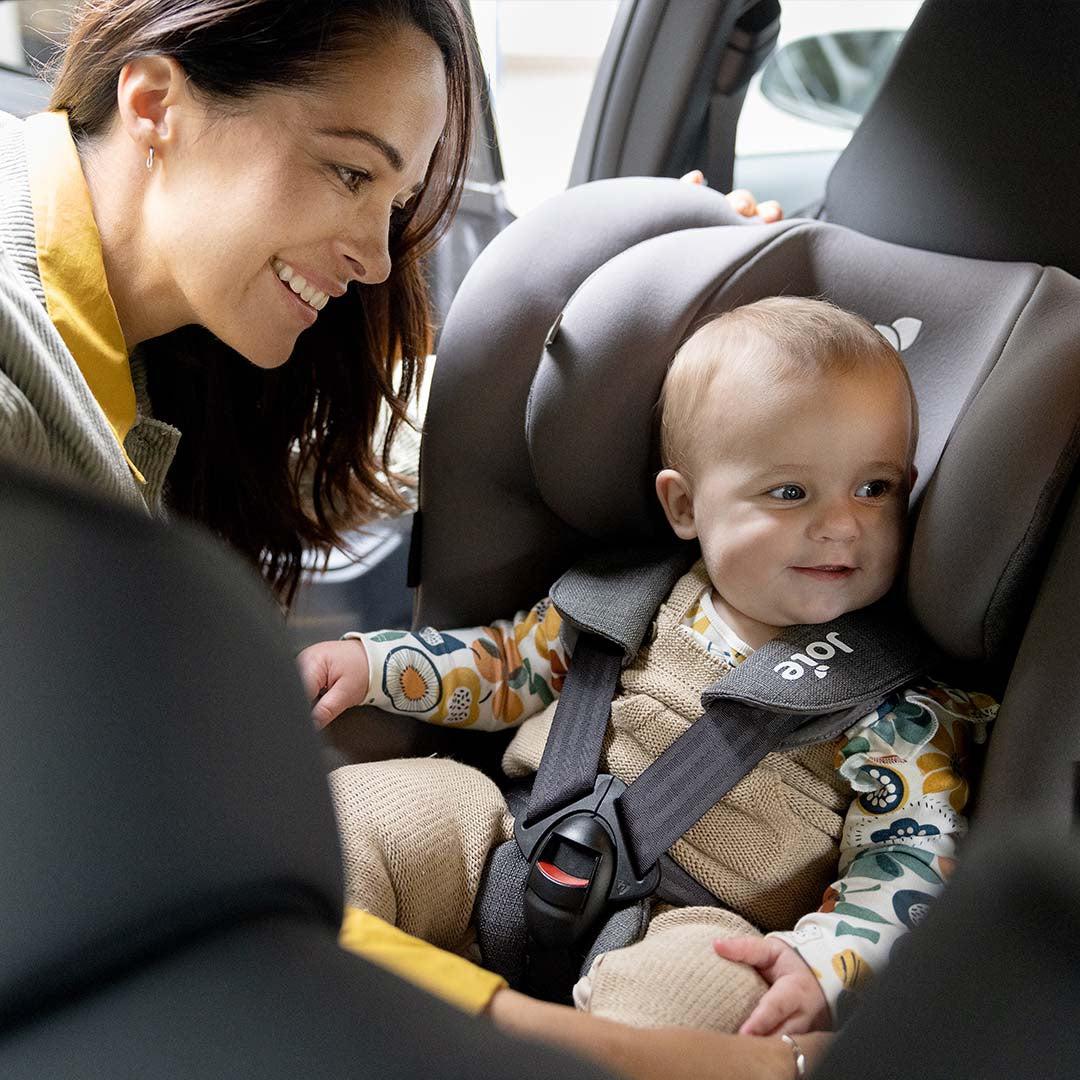 A Beginner's Guide to Choosing the Right Car Seat: What You Need at Every Stage | Natural Baby Shower