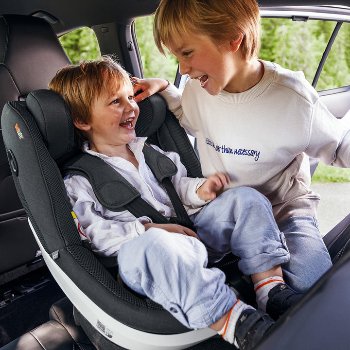 BeSafe Beyond 360 Car Seat - Fresh Black Cab