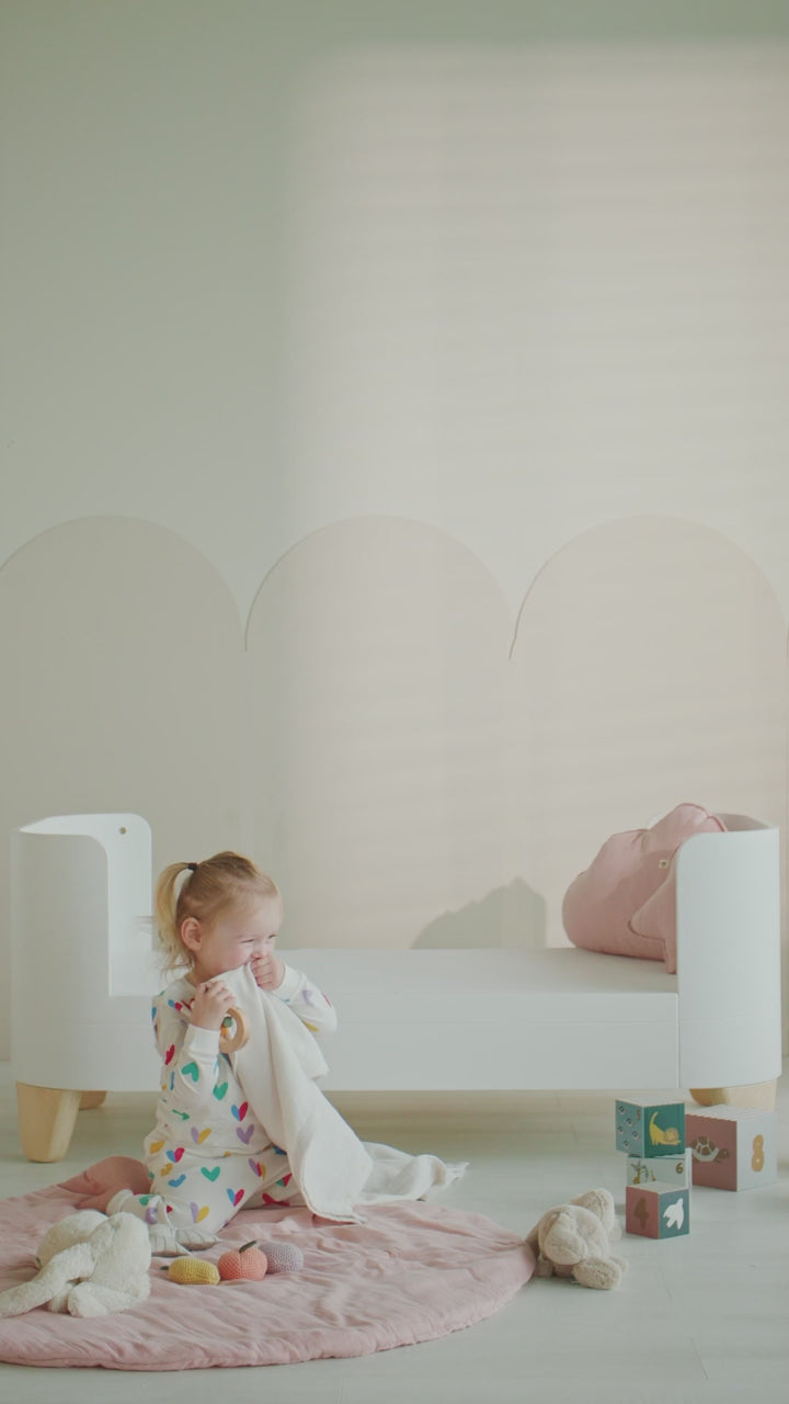 Gaia Baby Serena Cot Bed - White