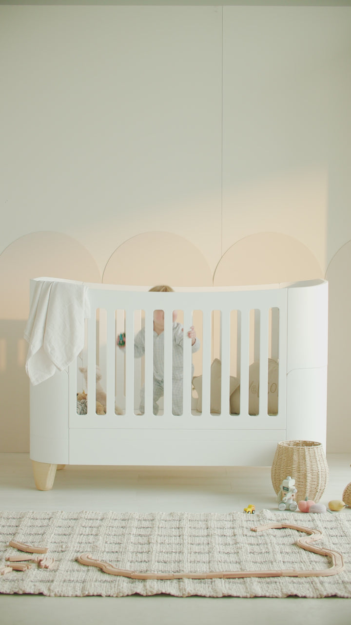 Gaia Baby Serena Cot Bed - White