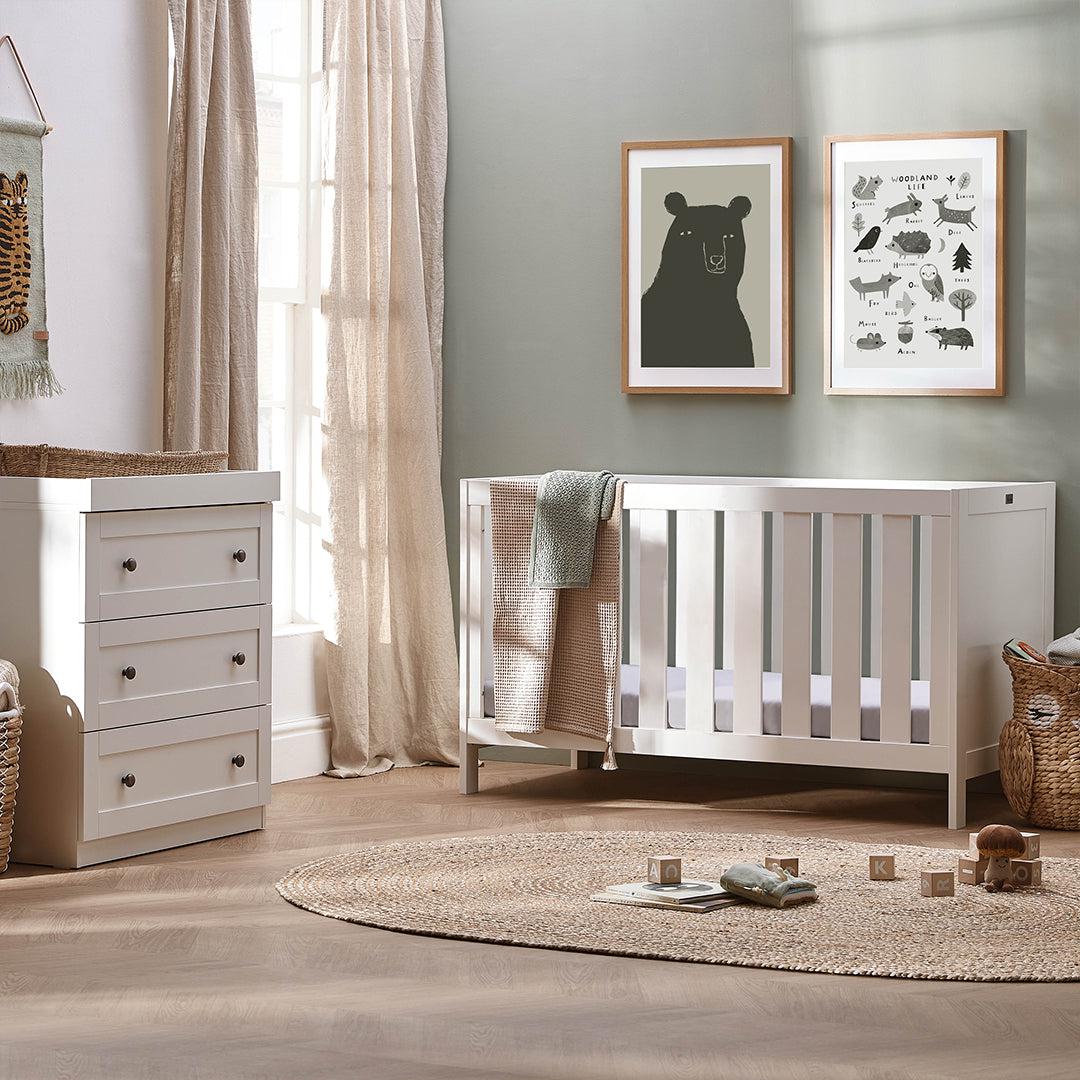 silver-cross-bromley-cot-bed-lifestyle-2 | Natural Baby Shower