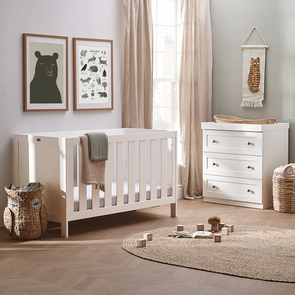 silver-cross-bromley-cot-bed-lifestyle-3 | Natural Baby Shower