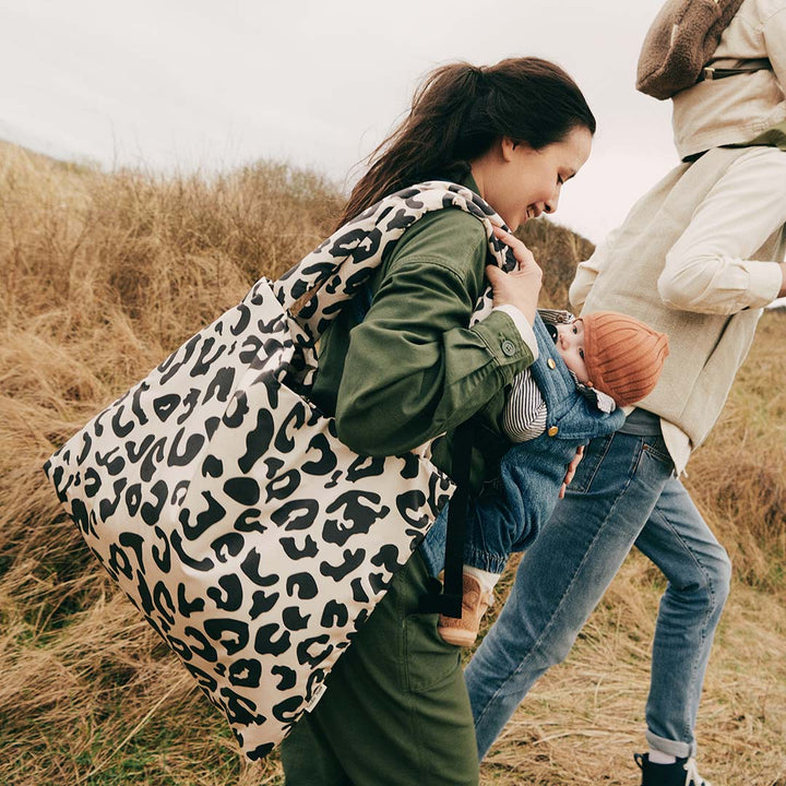 Studio Noos Puffy Mom Bag - Holy Cow